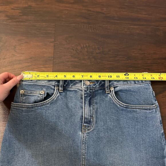 J. McLaughlin medium wash denim skirt size 6 - Picture 9 of 9